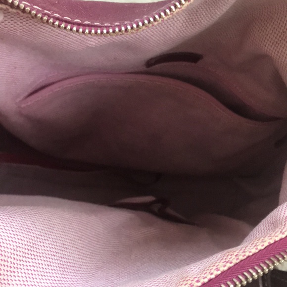 Dooney and Bourke burgundy purse - Picture 5 of 5